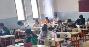 Ağrı'da 5 bin 315 öğrenci Hazırbulunuşluk Sınavına girdi