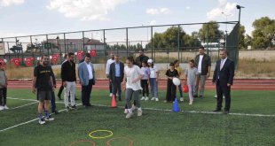 Bulanık'ta spor şenliği yapıldı