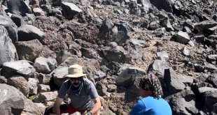 Ağrı Dağı'nda 4200 rakımda çöp toplama etkinliği