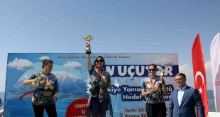 Van Yamaç Paraşütü ve Paramotor Hedef Şampiyonası sona erdi