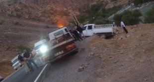 Hakkari-Çukurca karayolunda trafik kazası: 4 yaralı
