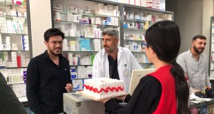 Kızılay'dan Eczacılar Günü sürprizi