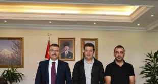 İHA'dan Vali Turan'a ziyaret