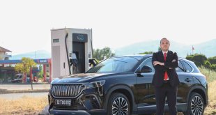 BİNTSO Başkanı Çintay, Togg T10X araç ve Trugo şarj cihazını Bingöl'e kazandırdı