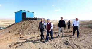 Başkan Sekmen'den Karayazı ve Karaçoban çıkarması