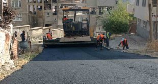 Hakkari'de 4 semt ilk defa asfalta kavuştu