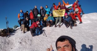 Ağrı Dağı zirvesi boş kalmıyor