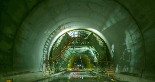 Van-Hakkari kara yolunda ulaşım Güzeldere Tüneli ile daha güvenli olacak