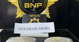 Bitlis'te 1 kilo 14 gram eroinle yakalanan otobüs yolcusu iki kişi tutuklandı