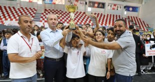 Ağrı'da Türkiye Halk Oyunları Federasyonu Grup Yarışması heyecanı