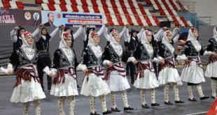 Ağrı'da düzenlenen Türkiye Halk Oyunları Federasyonu Grup Yarışması sona erdi.