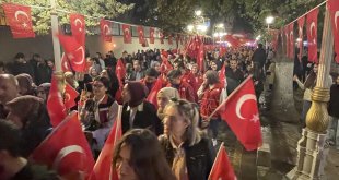 Malatya ve Kilis'te Cumhuriyet'in 100. yılı dolayısıyla fener alayı düzenlendi