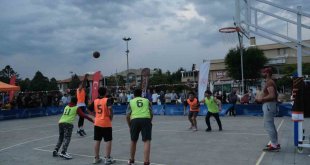 Erzincan'ın meydanında basketbol rüzgarı esti