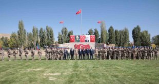 Patnos Jandarma Komando Alayı'ndan Afrin'e uğurlama töreni