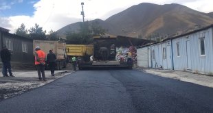 Hakkari'deki caddeler bir bir asfaltla kaplanıyor
