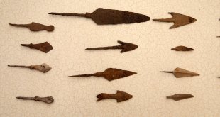 Malazgirt Savaşı alanının tespiti için yapılan kazılarda yaklaşık 700 metal obje bulundu