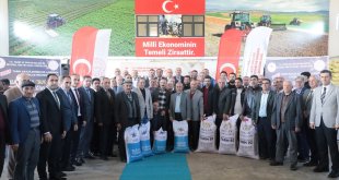 Ağrı'da çiftçilere 397 ton buğday ve 228 ton arpa tohumu dağıtıldı