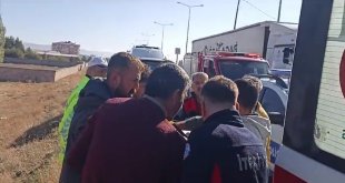 Ağrı'da takla atan traktörün sürücüsü yaralandı