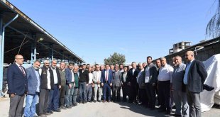 Gürkan'dan buğday pazarı esnafına kira desteği