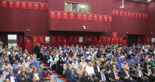 Elazığ'da 'Peygamberimiz, iman ve istikamet' konulu konferans düzenlendi