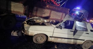 Bitlis'te otomobilin traktöre çarptığı kazada bir kişi öldü, bir kişi yaralandı
