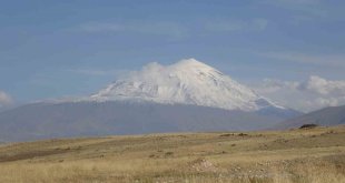 Türkiye'nin çatısı beyaza büründü
