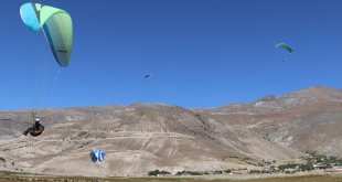 Erzincan'da düzenlenen Yamaç Paraşütü Hedef Eğitim Yarışması sona erdi