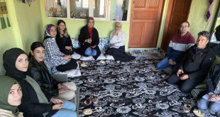 Ağrı'da öğrencilerin başarısını artırmak için öğretmenler ev ziyaretleri yapıyor