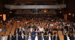 Malatya'da 'İstikamet rehberi olarak peygamber' konferansı