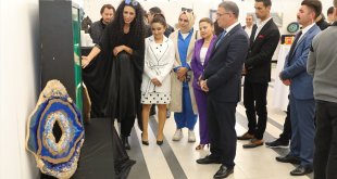 Van'da "Sanat Işıltısı Epoksi Sanatı" sergisi düzenlendi