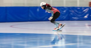 14 yaşındaki başarılı sürat pateni sporcusu Derya Karadağ, olimpiyatları hedefliyor