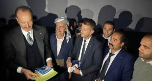 MHP Milletvekili Osmanağaoğlu, Şemdinli'de vatandaşlarla bir araya geldi