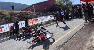 Dünya Kaykay İniş Şampiyonası, Erzincan'da başladı