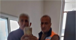 Terminalin tuvaletinde unutulan 26 bin euroyu sahibine teslim etti