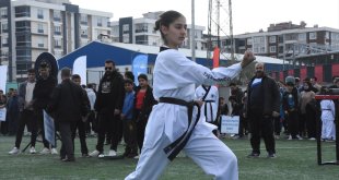 Van'daki okullara ve spor kulüplerine malzeme desteği