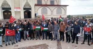 Gazze'de hayatını kaybedenler için Erzurum ve çevre illerde gıyabi cenaze namazı kılındı