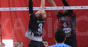 Voleybol: AXA Sigorta Efeler Ligi