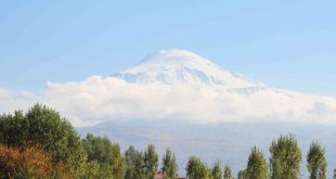 Iğdır'da yüksek kesimler yeniden beyaza büründü