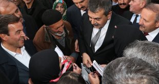 Bakan Tekin, Erzurum'daki AK Parti teşkilatlarını ziyaret etti