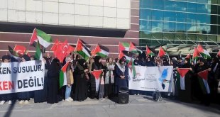 Tatvanlı kadınlardan Filistin için 'sessiz oturma' eylemi