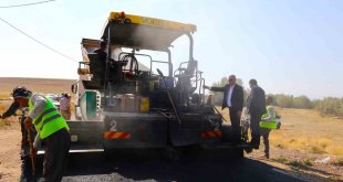 Tuşba Belediyesinin asfalt çalışması hız kesmeden devam ediyor