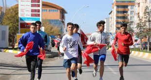 Ağrı'da '100. Yıl Atletizm ve Tekerlekli Kayaklı Koşu Yarışmaları'