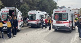 Elazığ'da freni patlayan midibüs 2 araca çarptı, 16 kişi yaralandı