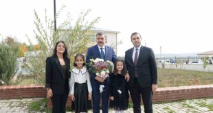 Vali Çiftçi Karaçoban'da