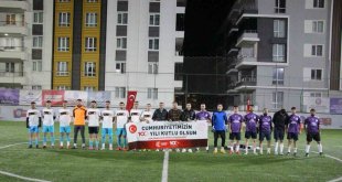Ağrı'da 100. Yıl Futbol Turnuvasının Şampiyonu Çanakkale Spor Oldu