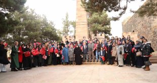 Erzurum Kent Konseyi Kadın Meclisi'nden Cumhuriyet kutlaması