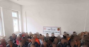 Ağrı'da 49 Afgan göçmen yakalandı
