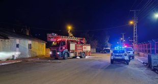 Ağrı'da alevler geceyi aydınlattı