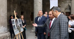 Azerbaycanlı ressamlar eserlerini Erzurum'daki tarihi Çifte Minareli Medrese'de sergiledi