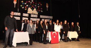Ahlat'ta 24 Kasım Öğretmenler Günü kutlandı